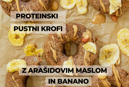 Proteinski krofi z arašidovim maslom in banano